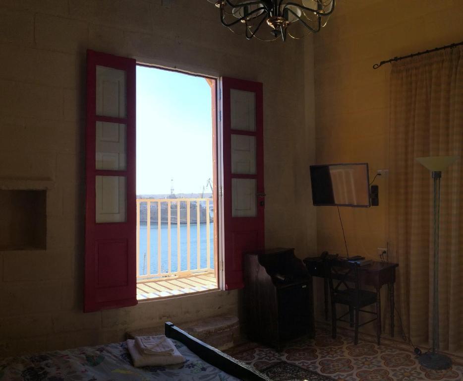 Luciano Al Porto Boutique Hotel Valletta Room photo